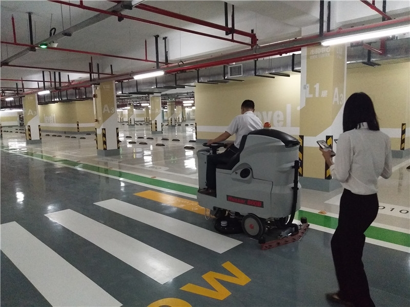 南寧市民中心使用環壯洗地機、掃地機創建更美好的環境